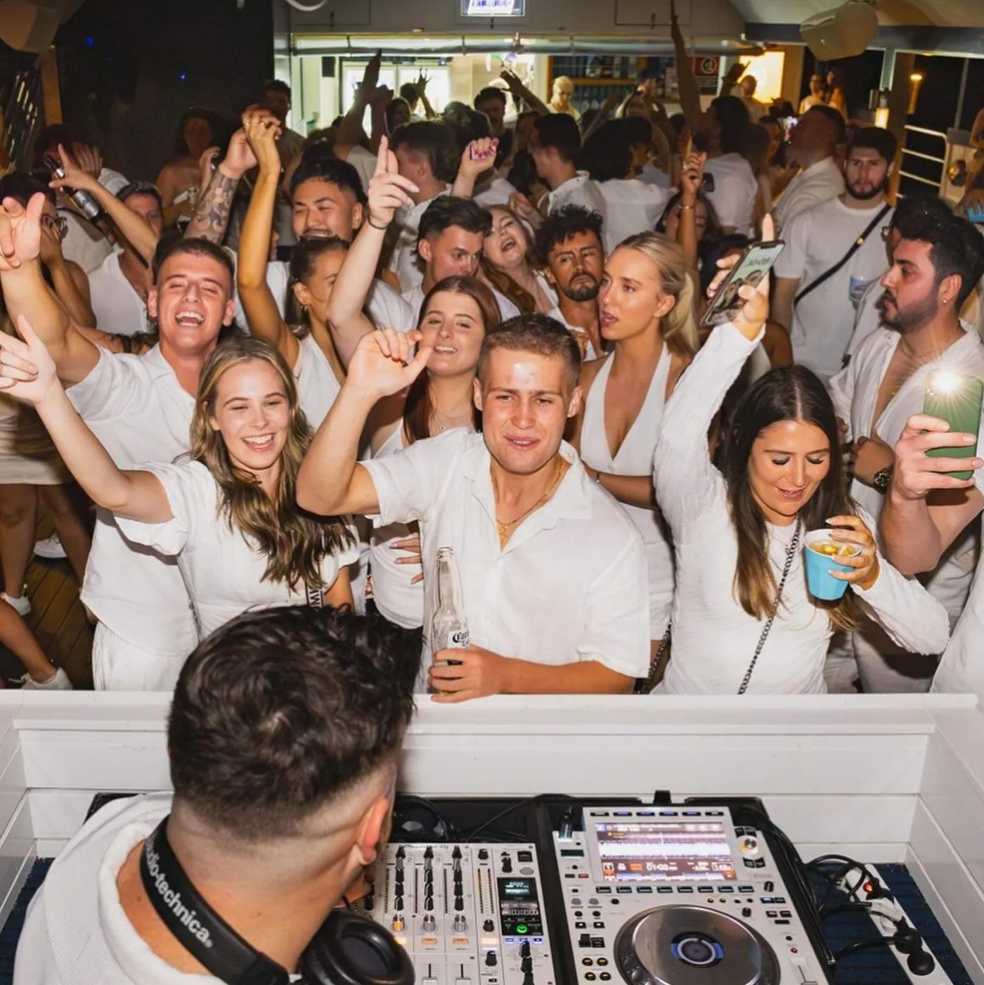 event: Easter Thursday VIP Cruise photo-3