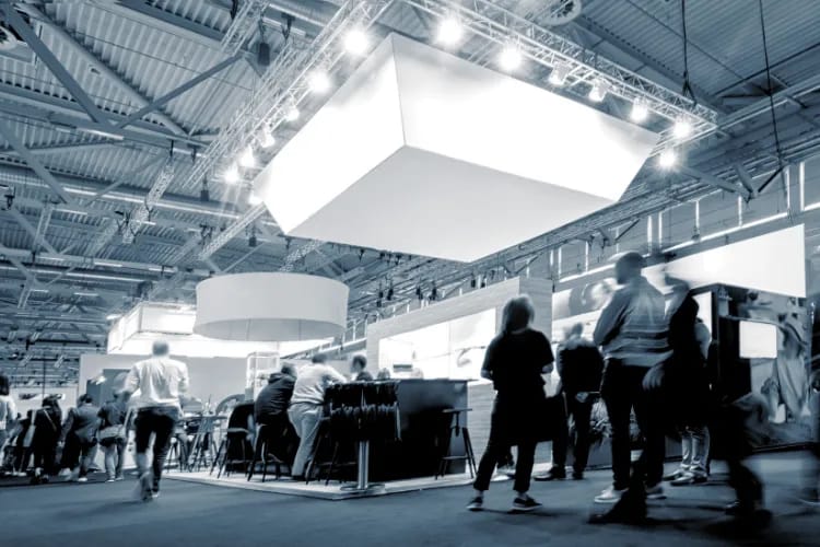 16 Trade Show Booth Ideas That Stop Traffic and Impress Attendees