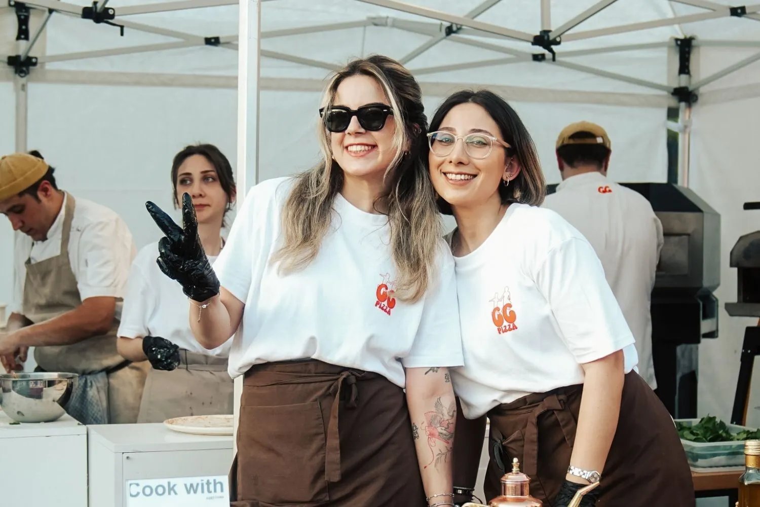 How to organise a paid food festival: vendors, tickets and profit