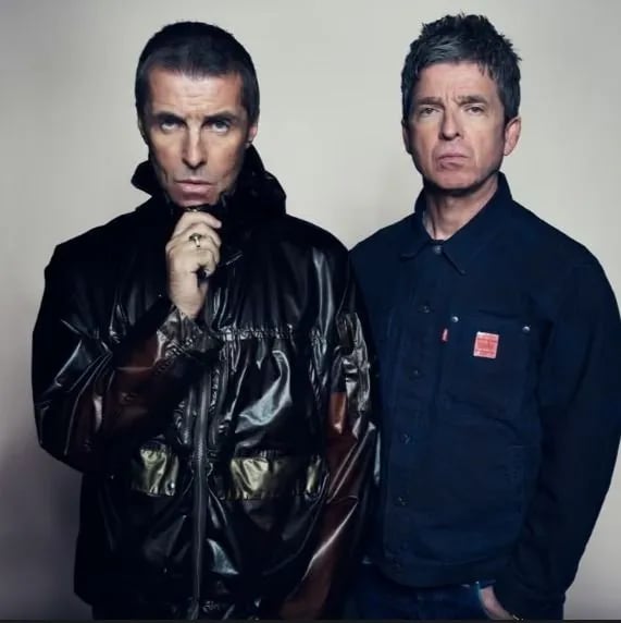 Oasis live 25